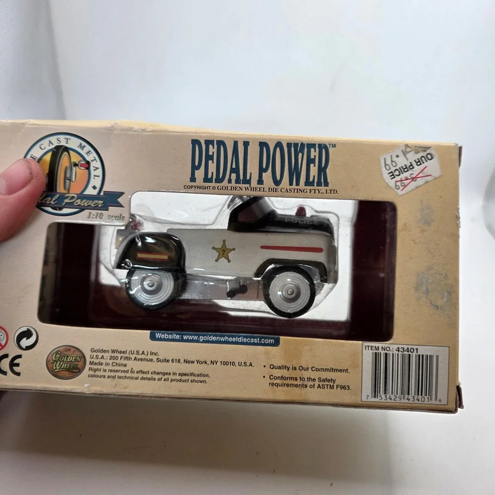 Golden Wheel Pedal Power Police Pedal Car 1:10 Diecast Model #43401 Boxed